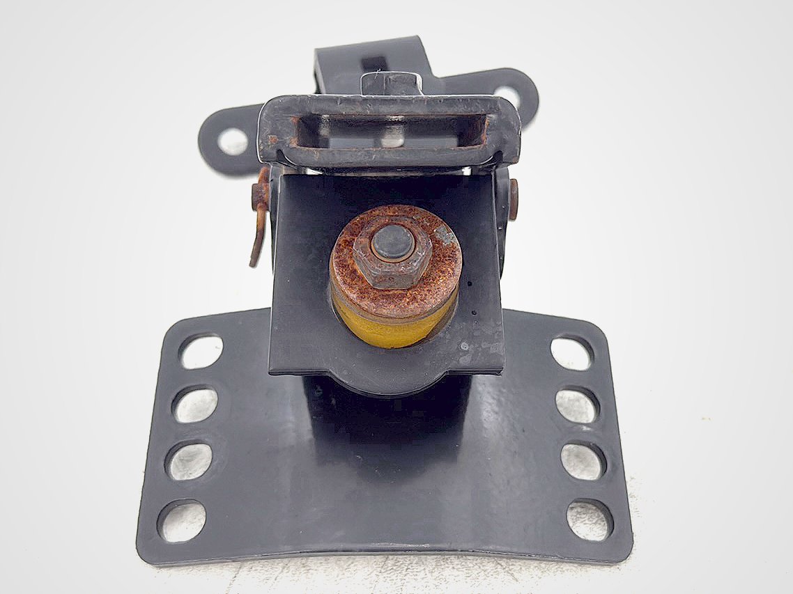2016 Harley Road King Touring FLHR OEM Front Driver Rider Backrest Bracket Mount