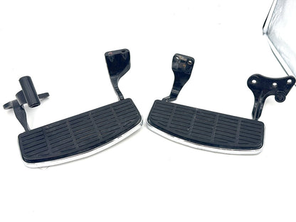 1999 - 2006 Harley-Davidson Dyna Low Rider Left Right Driver Floorboard Foot Rest 50614-06