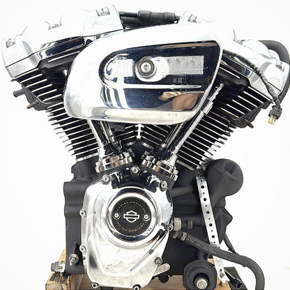 17 Harley Road Glide Touring OEM Milwaukee M8 107 Engine Motor Air Cooled 7 mi.