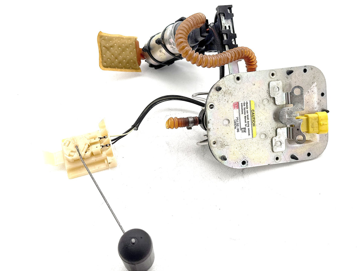 2008 Harley Softail Custom FXSTC OEM Fuel Pump Gas Gasoline Petrol Sending