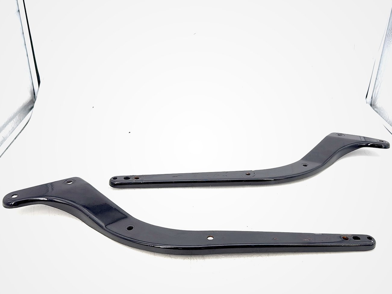 2011 Harley Softail FLSTFB Fat Boy OEM Rear Left Right Fender Struts Bracket