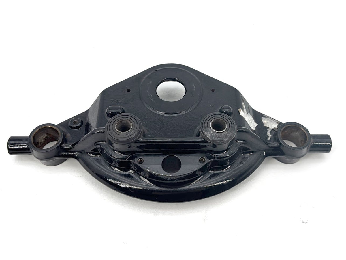 2009 Harley-Davidson Touring FLTR - Front Fork Upper Triple Tree Bracket