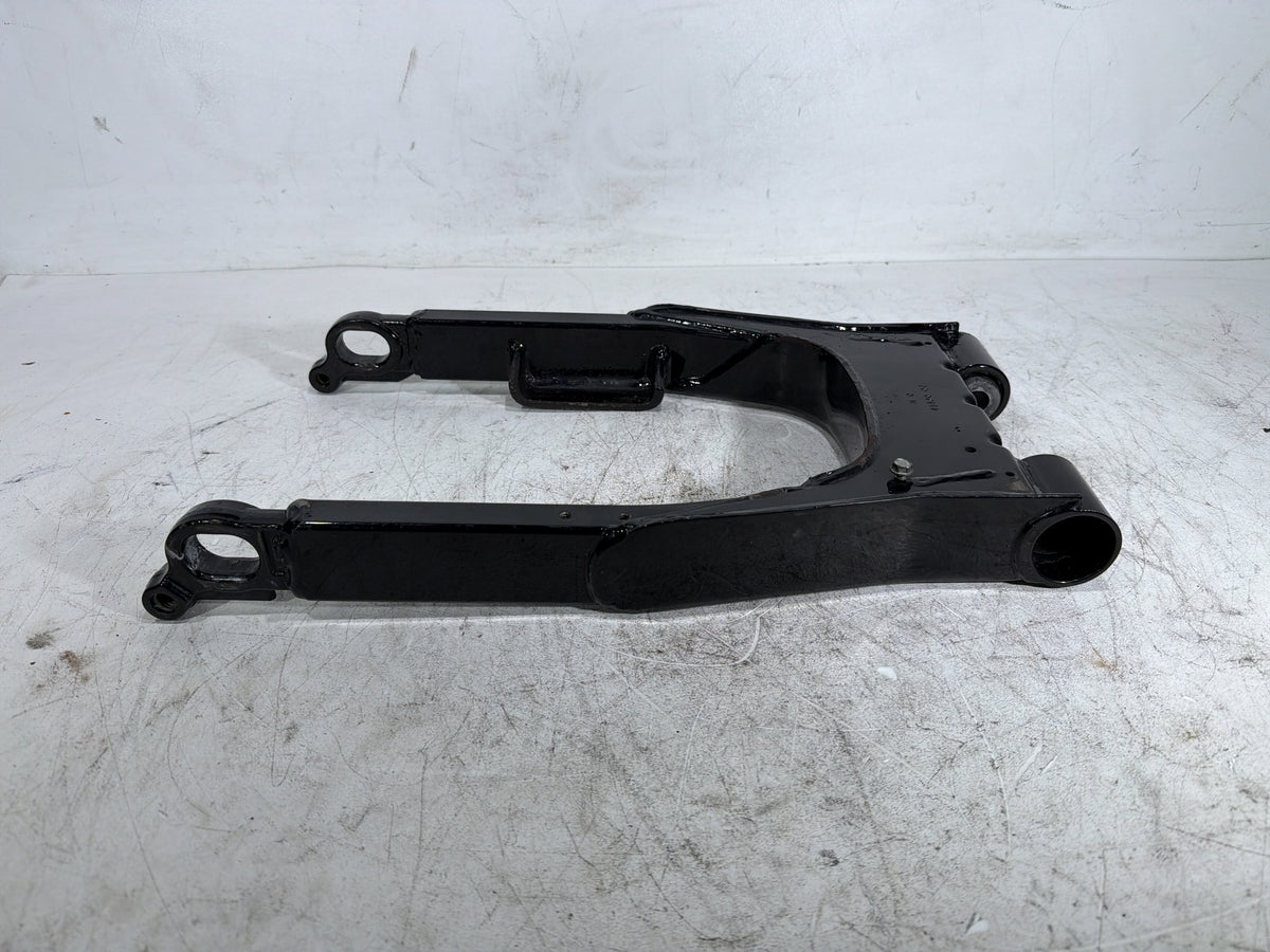 2004 Harley Electra Glide CVO Screamin Eagle OEM Rear Fork Swingarm Swing Arm