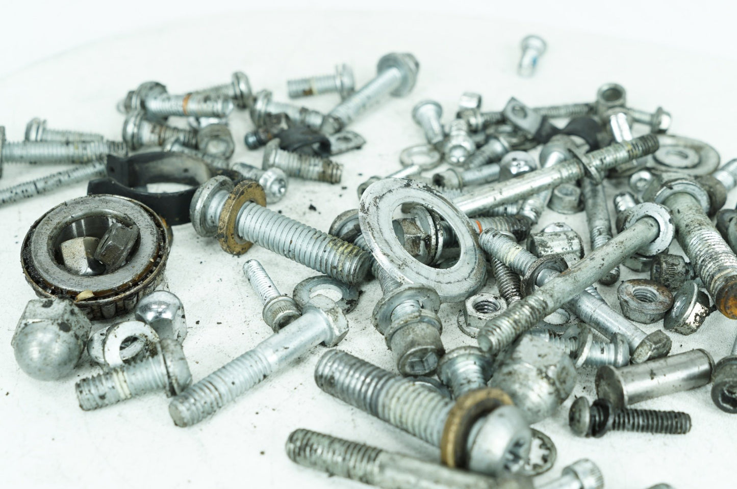 2007 - 2017 Harley-Davidson Dyna Street Bob Hardware Bolts Nuts & Brackets