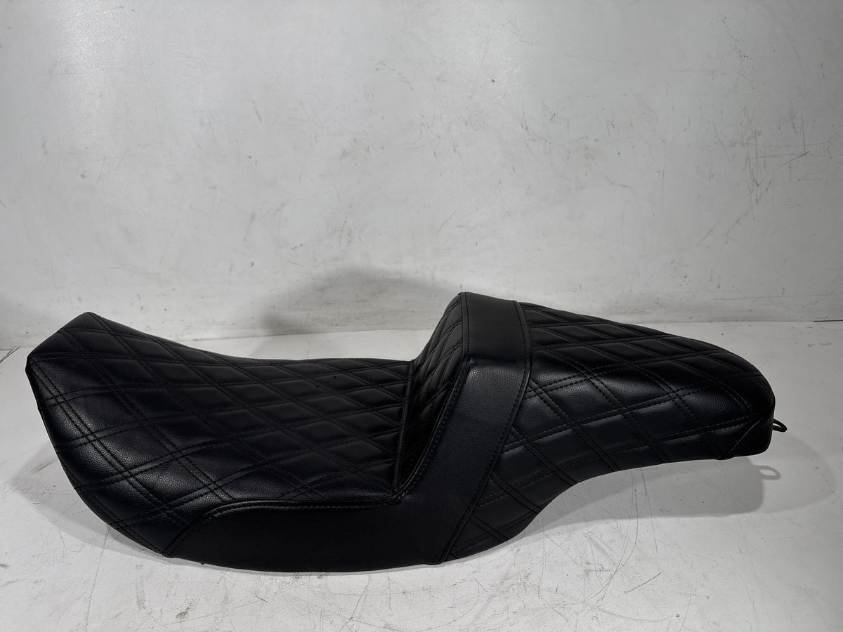 06 Harley Street Glide Touring FLHX Passenger Rider Driver Seat Saddle SADDLEMEN