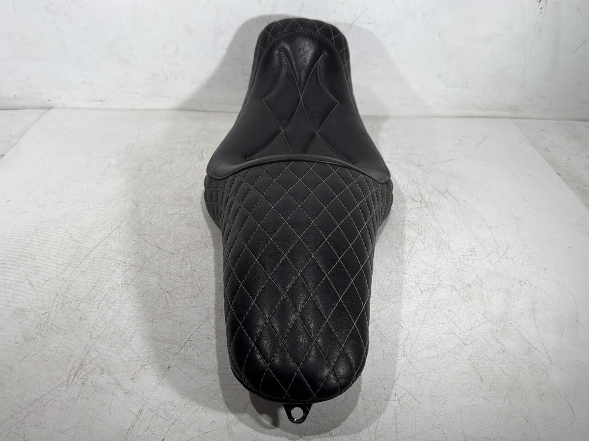 2009 Harley Dyna Street Bob FXDB OEM Passenger Rider Driver Seat Saddle