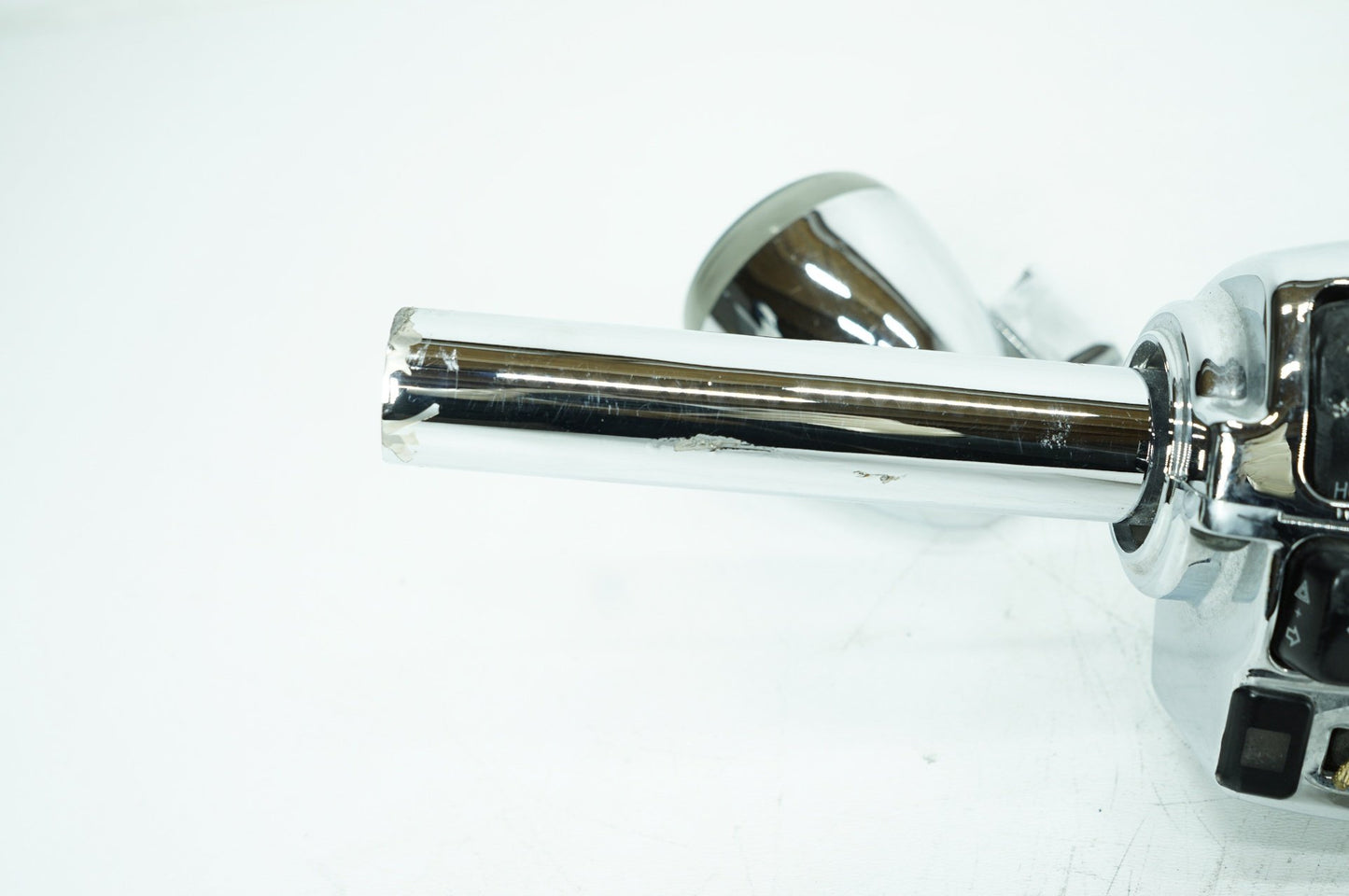 2000 - 2006 Harley-Davidson Touring CVO Screamin Eagle Road King Handlebars Left Right Switches Controls 55982-03