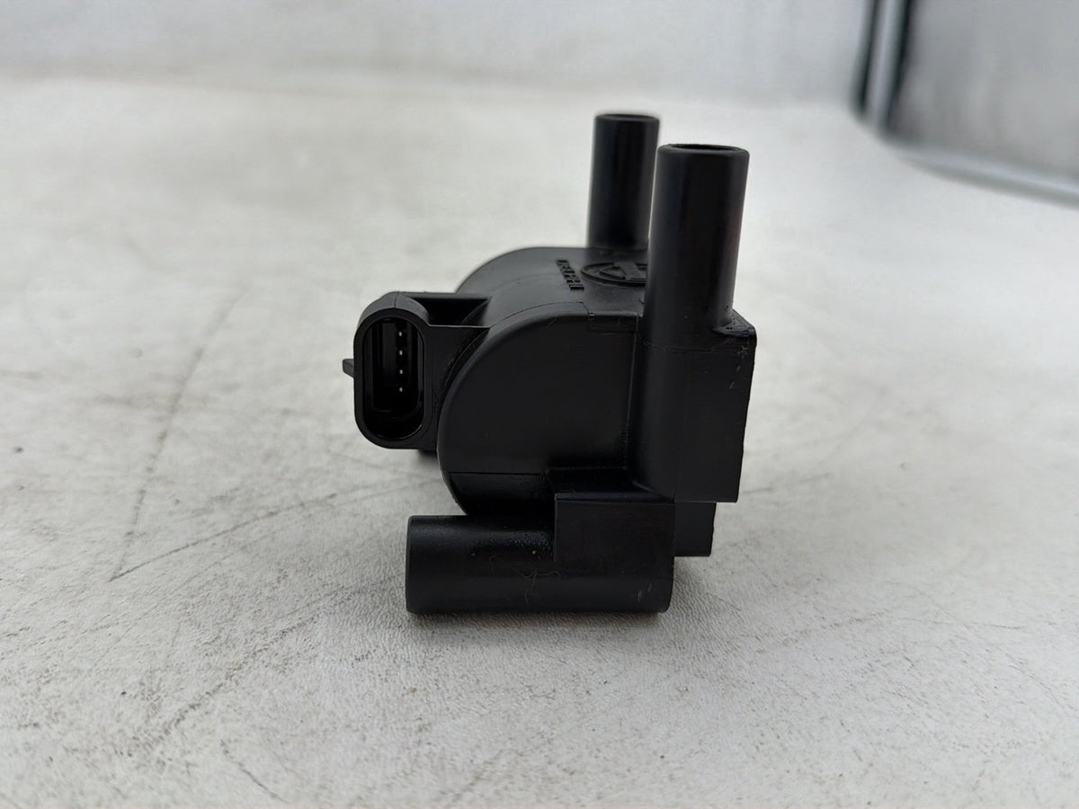2013 Harley Electra Glide Touring CVO Screamin Eagle OEM Ignition Coil Spark Igniter