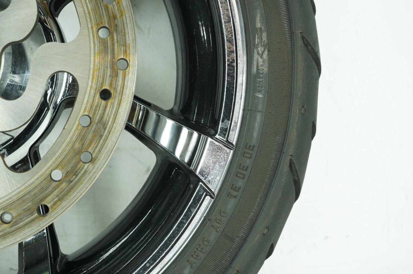 2008 - 2016 Harley-Davidson Touring CVO Road Glide Rear Wheel Rim Tire 40225-10
