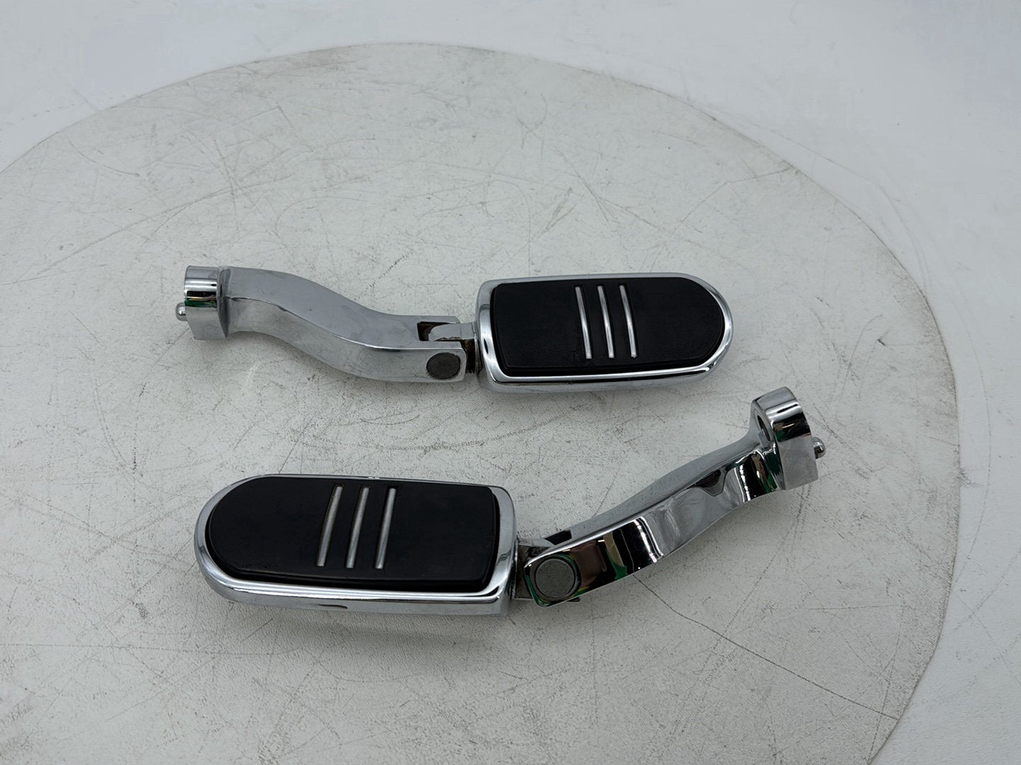 2007 - 2016 Harley-Davidson Touring Electra Glide Ultra Passenger Left & Right Foot Pegs