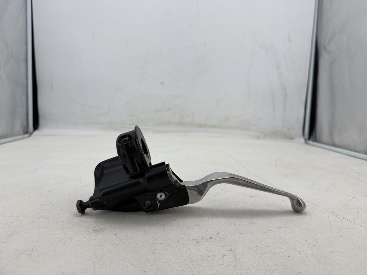 2016 Harley Dyna Fat Bob FXDF OEM Front Right Brake Lever Master Cylinder 11/16