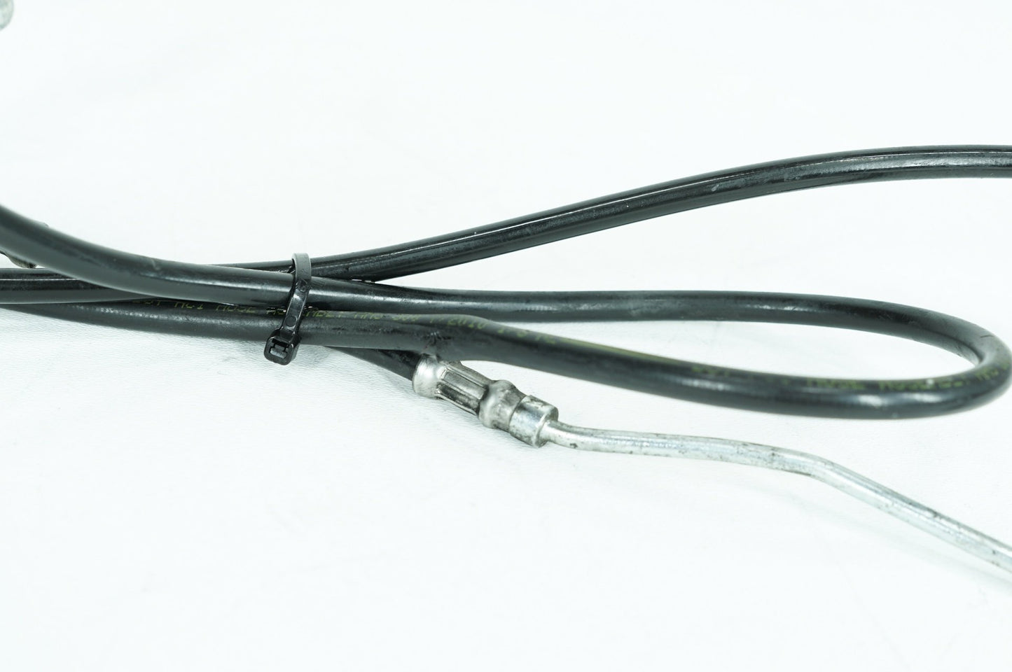 2007 - 2013 Harley-Davidson Touring Electra Glide Ultra Front Brake Hose Line Pipe ABS 	41679-09