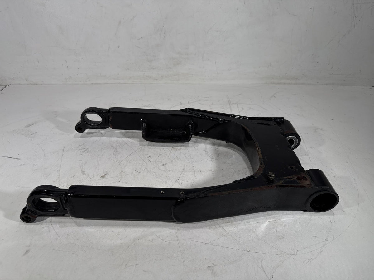 2006 Harley Street Glide Touring FLHX OEM Rear Fork Swingarm Swing Arm