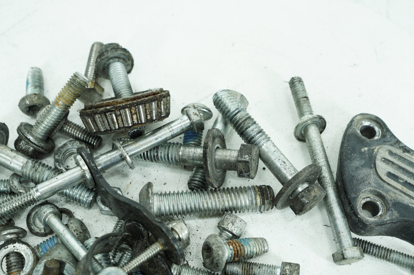 2008 Harley-Davidson Dyna FXDF - Hardware Bolts Nuts & Brackets