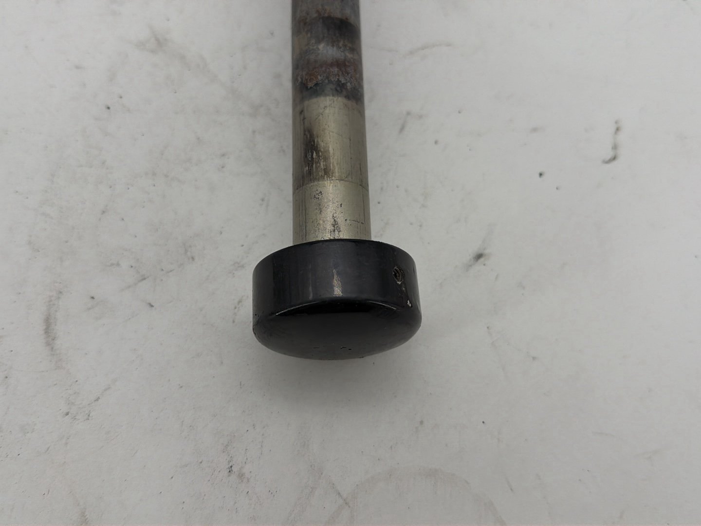 2008 Harley Dyna Fat Bob FXDF OEM Rear Wheel Axle Bolt Shaft