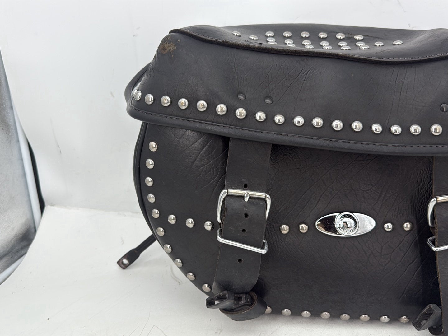 2006 Harley Softail FLSTCI Heritage Classic OEM Rear Left 1 Saddlebag Luggage Leather