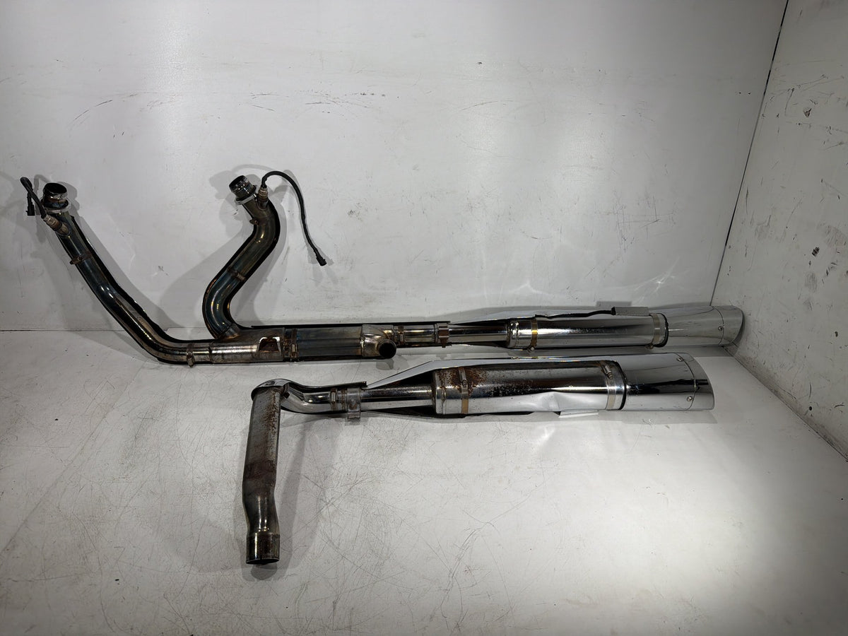 09 Harley Street Glide Touring Exhaust Header Pipes Muffler BENT SCRATCHED