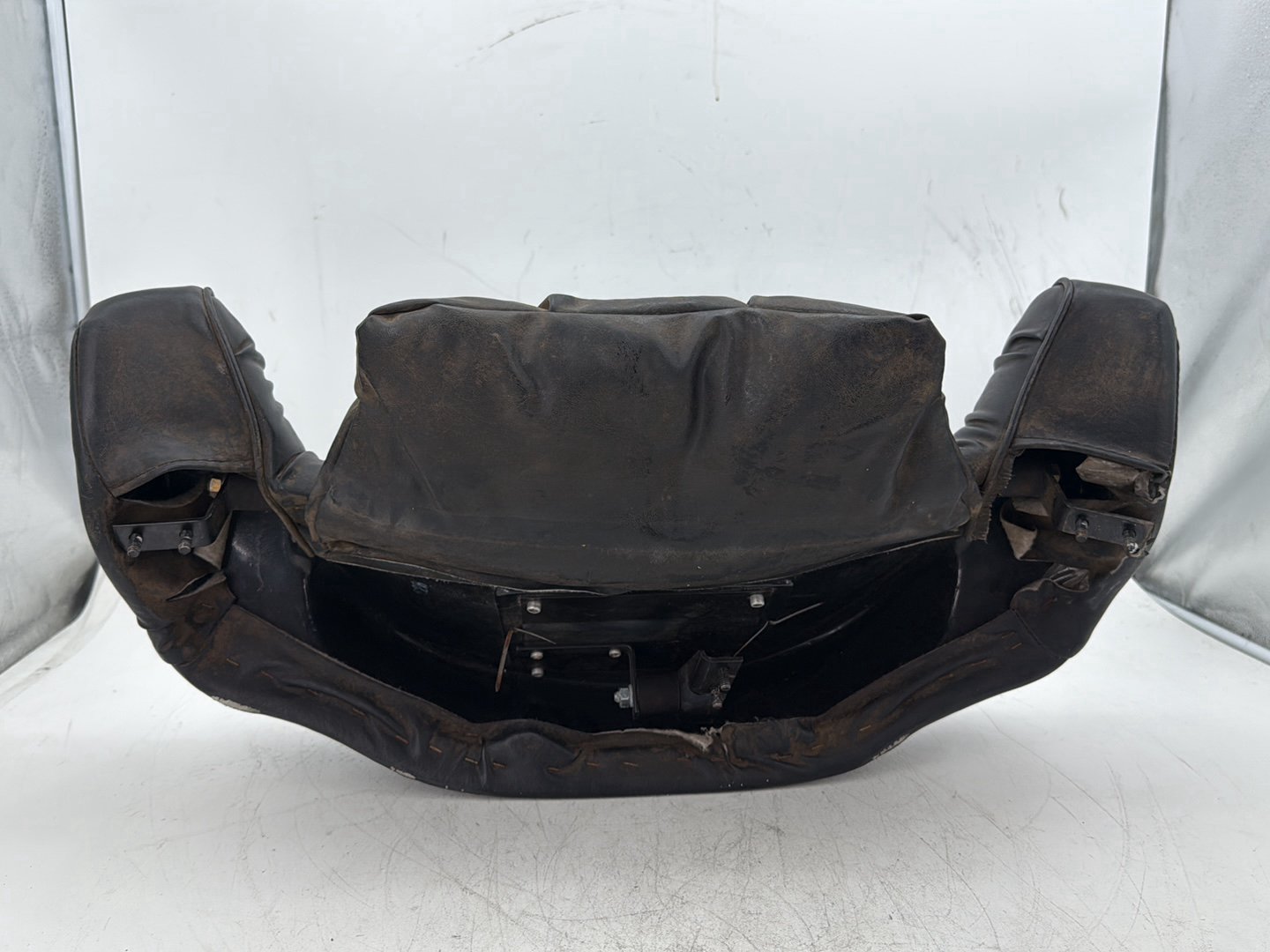 1996 Harley Electra Glide Touring FLHT OEM Rear Passenger Backrest Cushion Pad