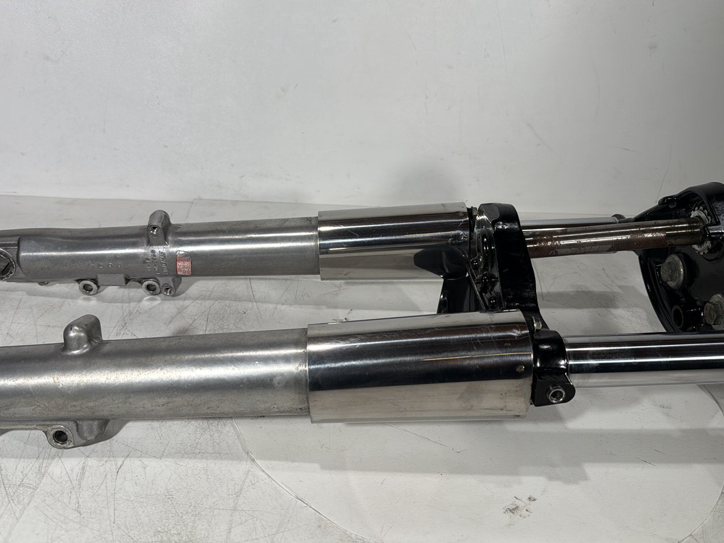 2007 - 2016 Harley-Davidson Touring Electra Glide Ultra Front Triple Tree Set & LH RH Fork Legs Sliders 45435-10