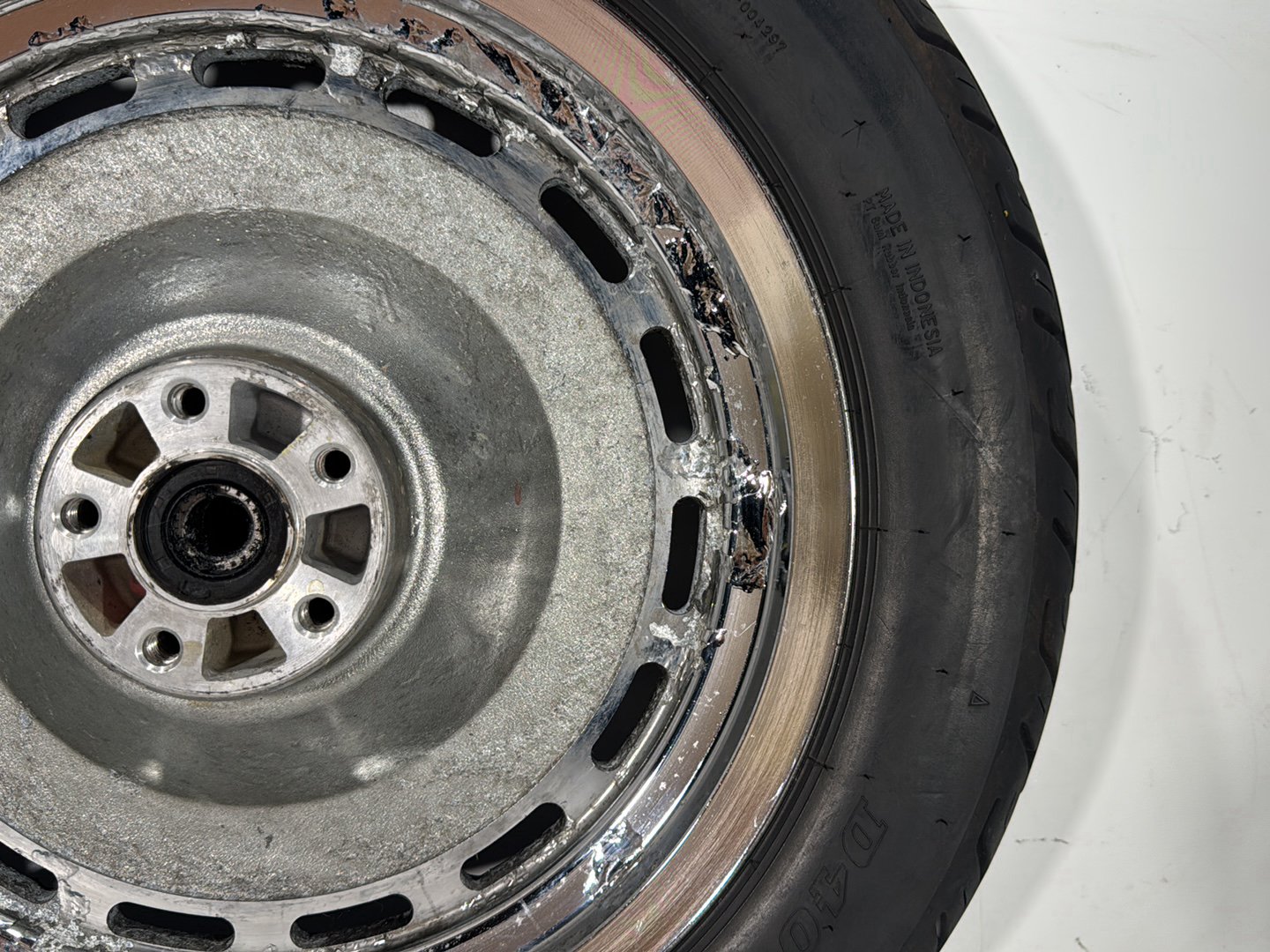 1997 Harley Sportster 1200 Custom XL1200C OEM Rear Wheel Rim Tire