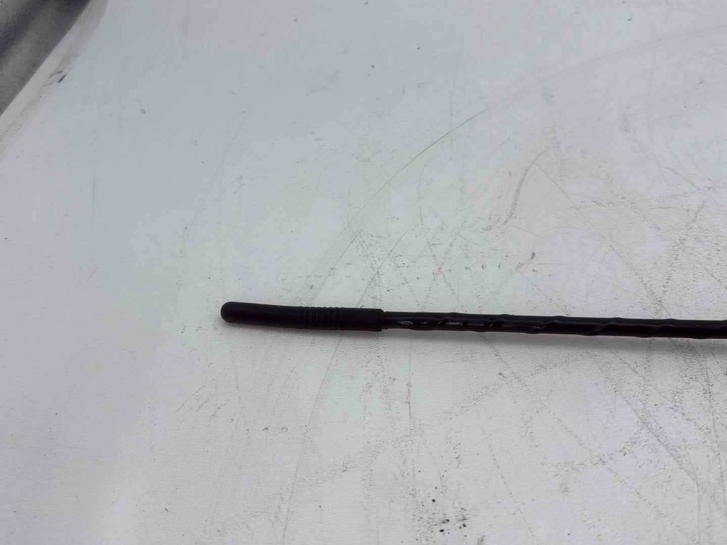 2010 Harley Street Glide Touring FLHX OEM Radio Antenna Mast FM AM 76250-98