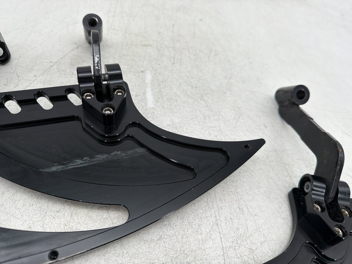 10 Harley Road King Touring Police Left Right Driver & Pass Floorboard Foot Rest