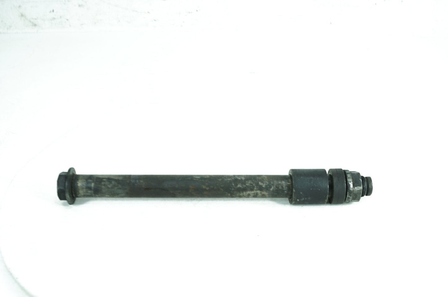 2004 - 2013 Harley-Davidson Sportster 1200 Low Rear Wheel Axle Bolt Shaft  	41176-08