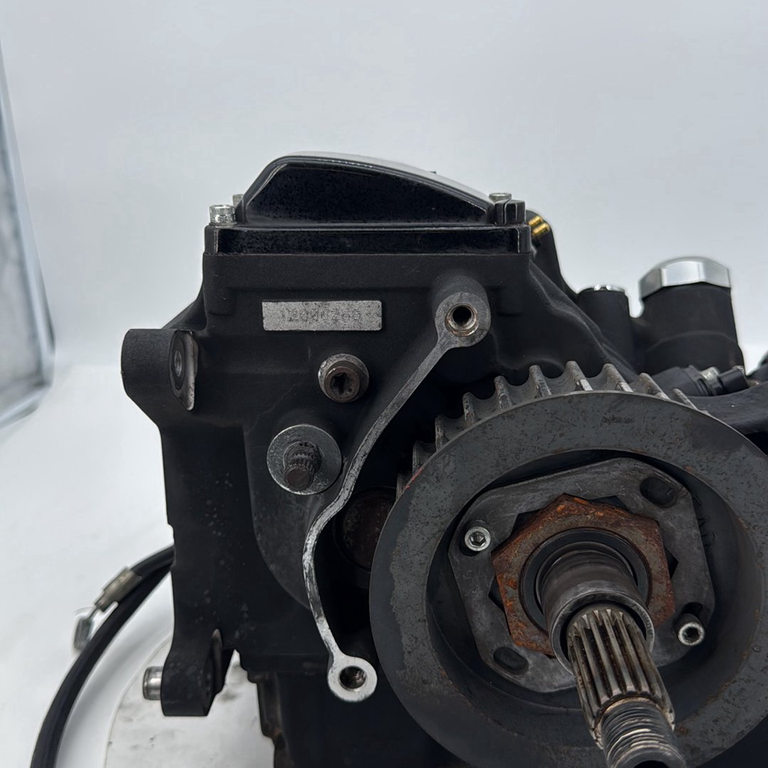 2008 - 2016 Harley-Davidson Touring Street Glide 6 Speed Transmission Gearbox  	33166-10A