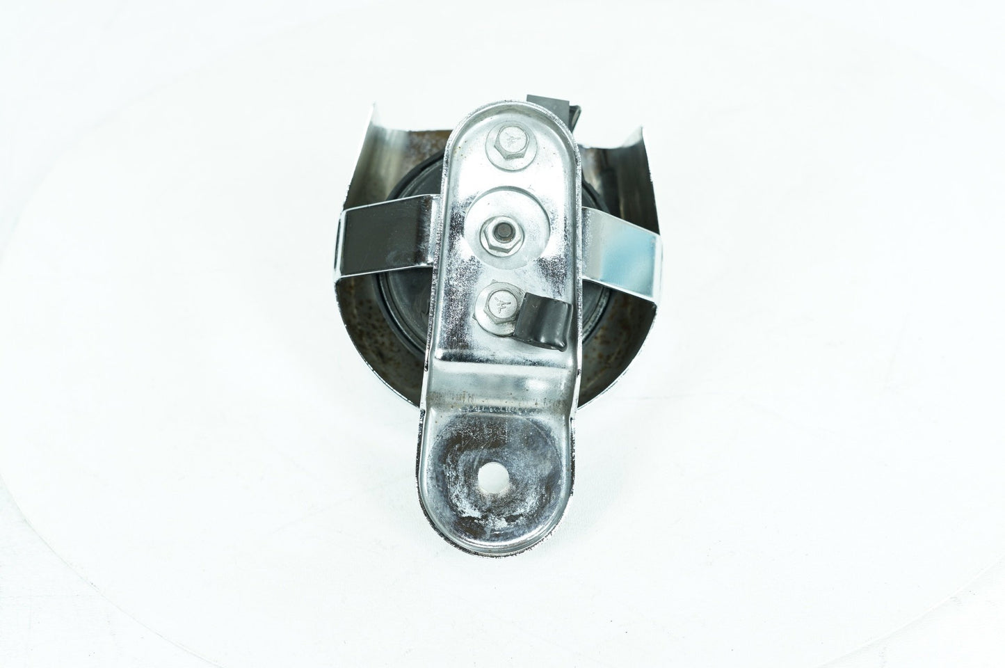 2011 Harley Touring FLHRC Road King Classic OEM Horn Signal Klaxon Chrome Cover
