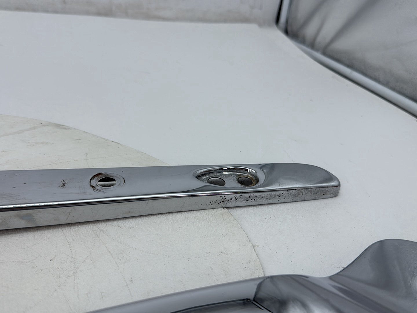 2012 Harley Dyna Fat Bob FXDF 103 OEM Rear Left Right Fender Struts Bracket