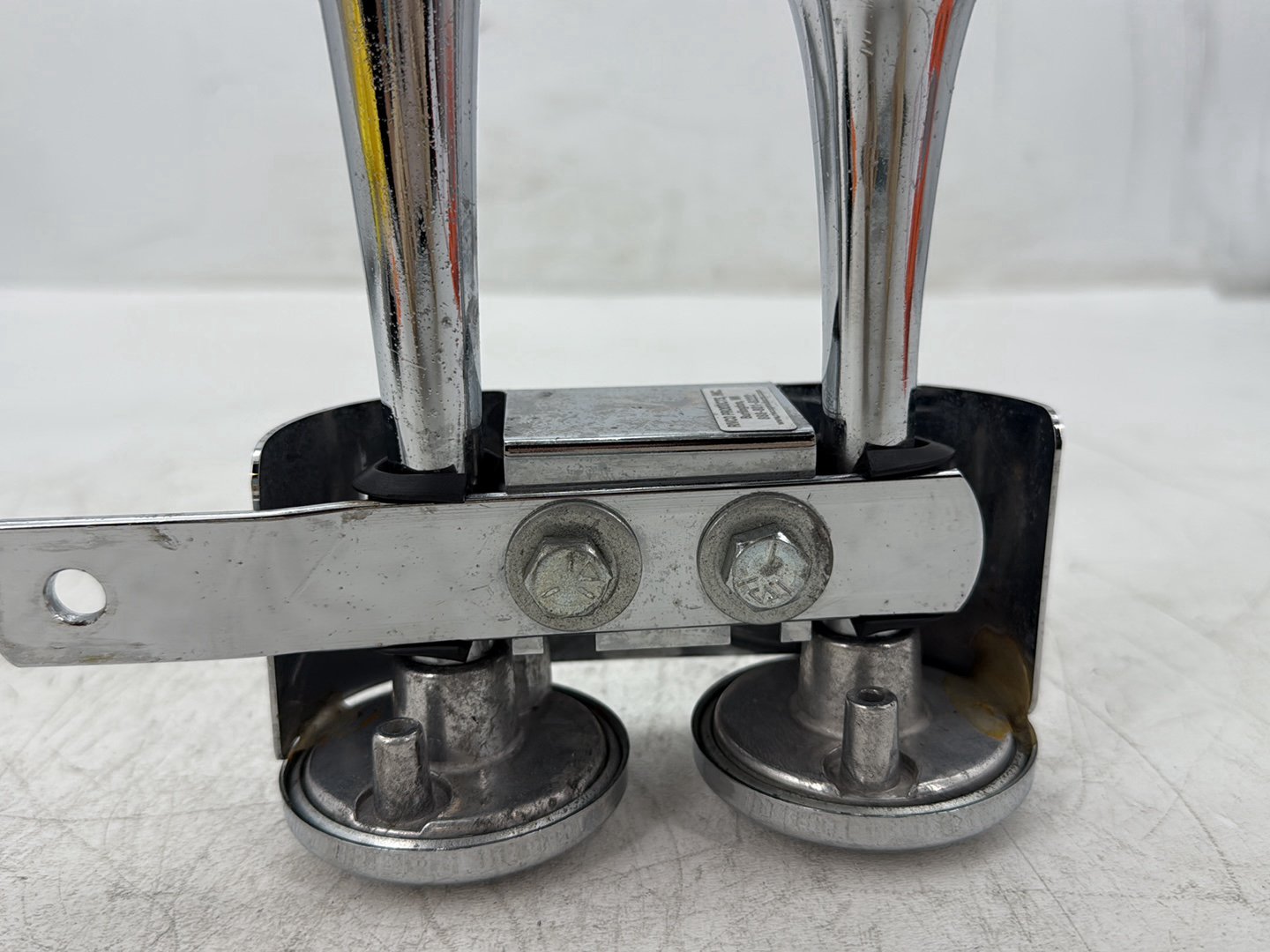 2005 Harley Electra Glide Touring Ultra FLHTCUI OEM Signal Horn Klaxon Beep