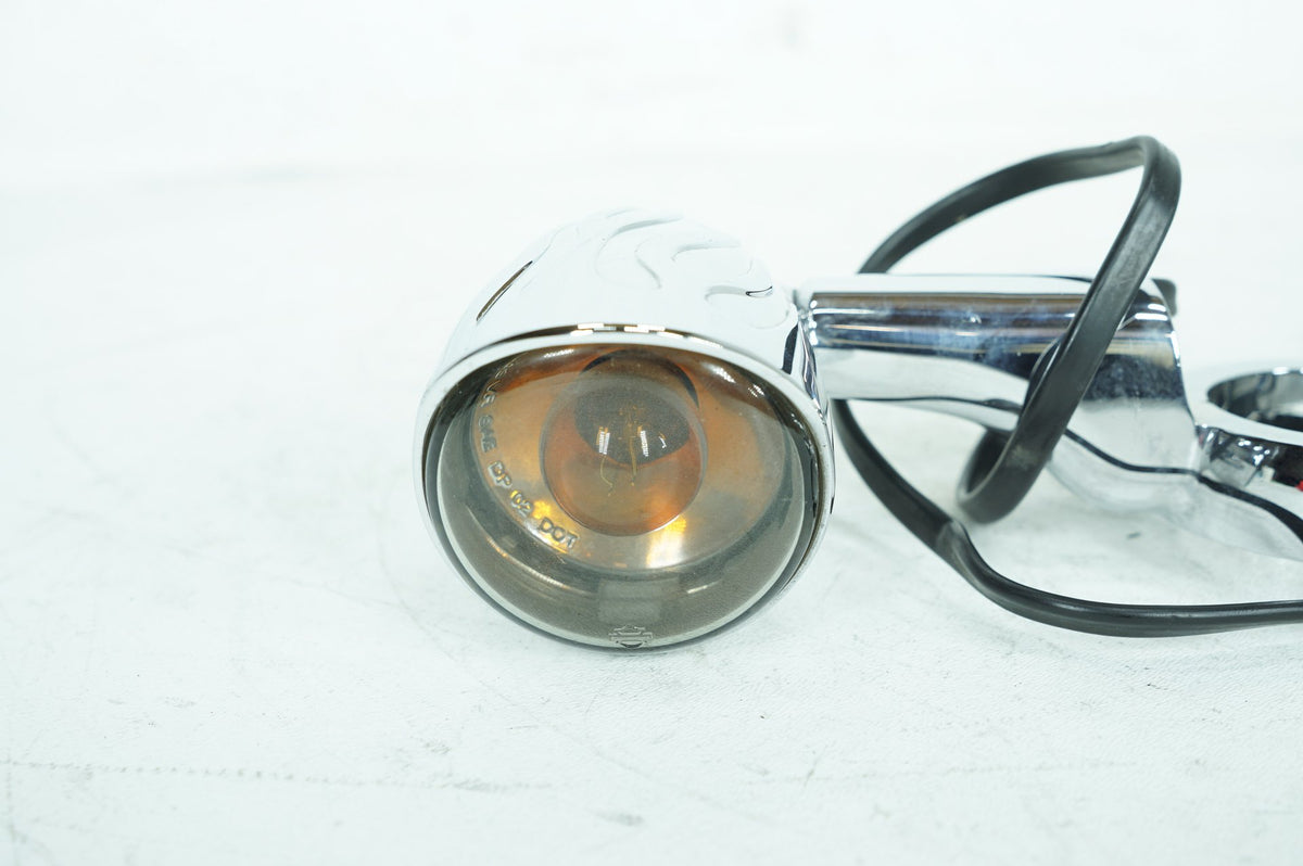 08 Harley Dyna FXDWG 105th Wide Glide OEM Front 1 Turn Signal Indicator Blinker
