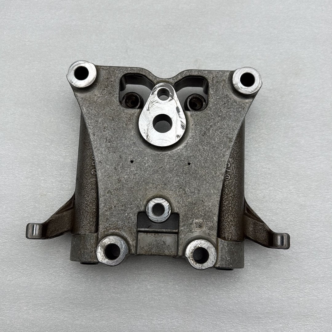 2000 - 2006 Harley-Davidson Softail Fat Boy Twin Cam Lower 1 Rocker Box 17543-99A 17543-99
