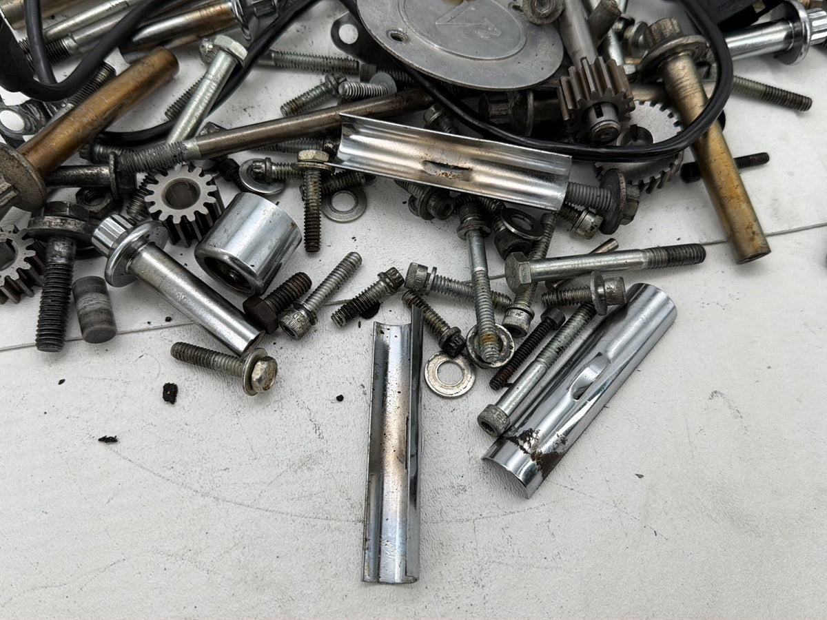 1996 Harley Road King Touring Police FLHPI EVO Engine Hardware Bolt Pushrods