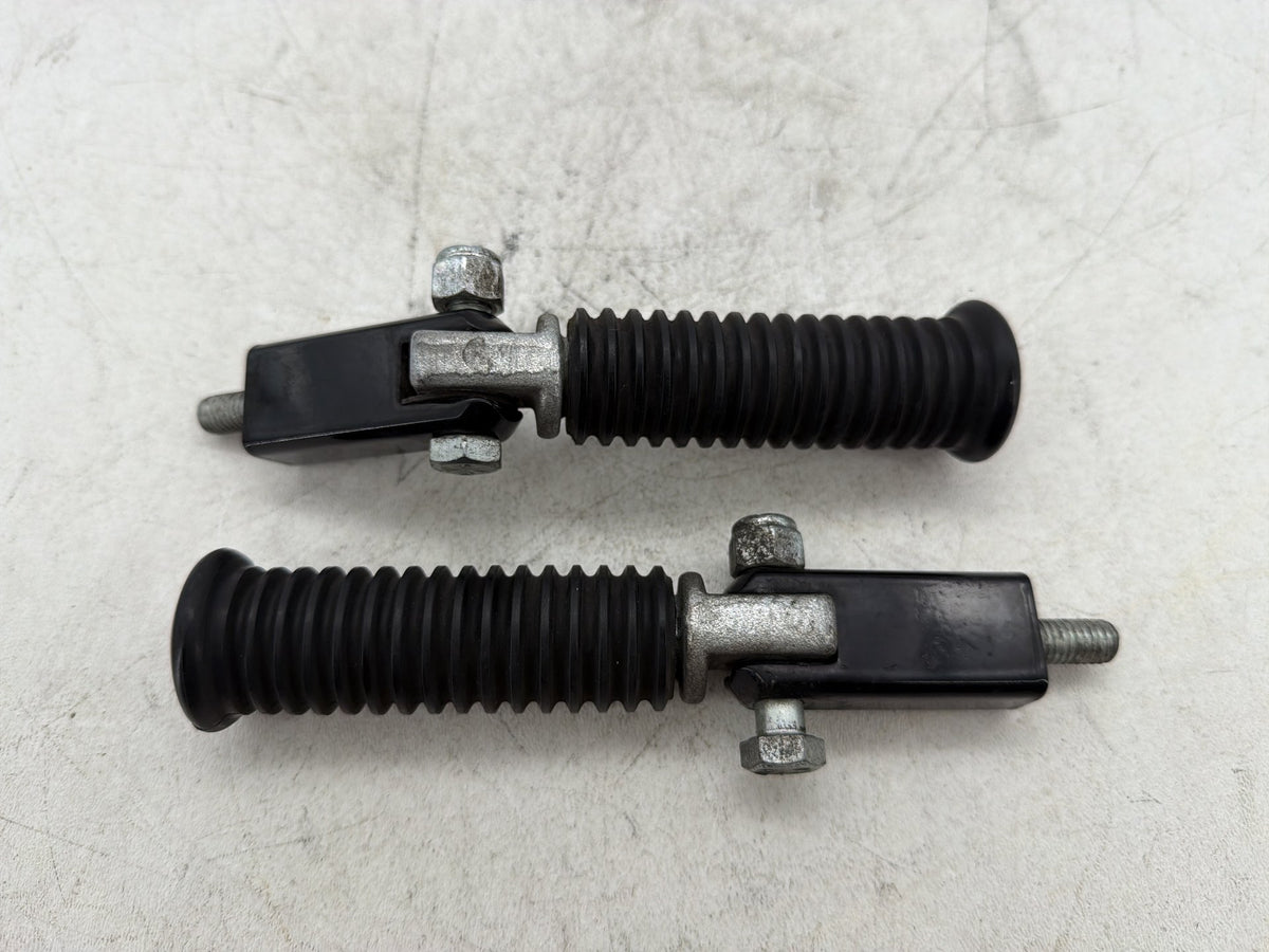 2000 Harley Sportster 1200 Custom XL1200C OEM Left & Right Step Foot Rest Pegs