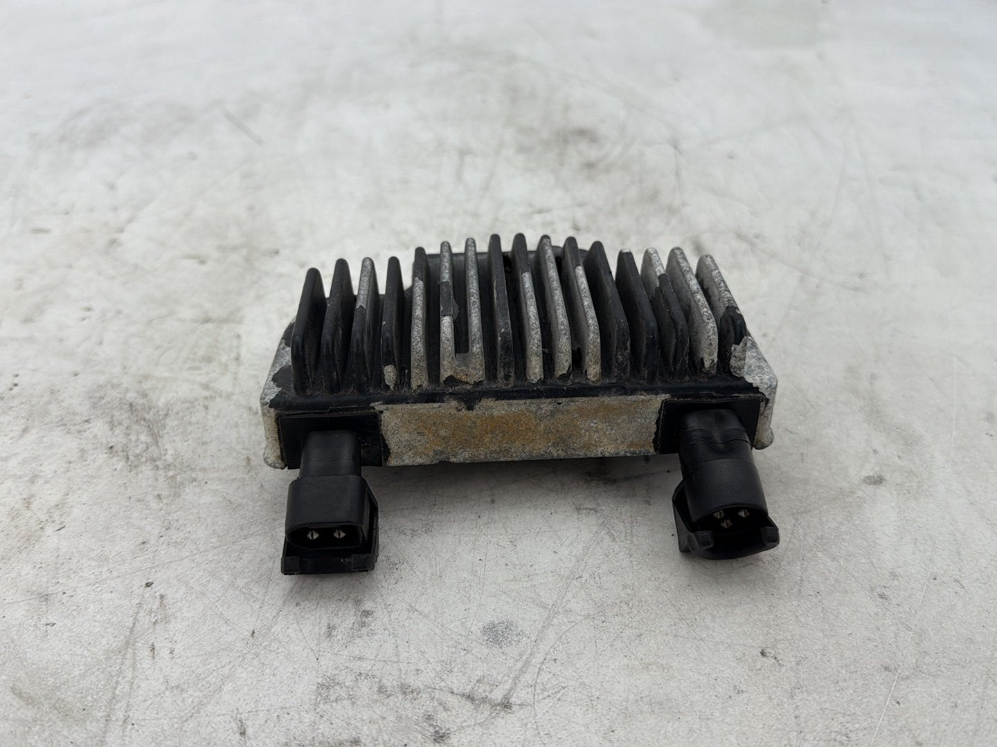 2012 Harley Dyna FXDF Fat Bob OEM Voltage Regulator Rectifier