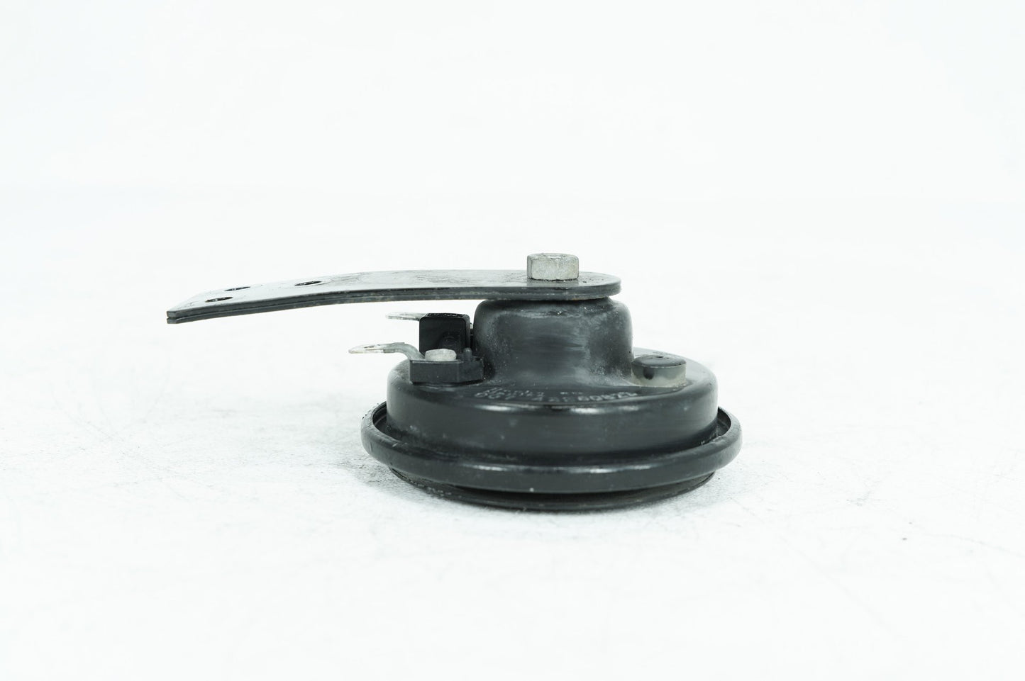 2004 - 2013 Harley-Davidson Sportster Low Signal Horn Klaxon Beep 69043-96A