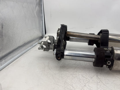 2004 Harley Touring FLHT Electra Glide OEM Front Triple Tree Set & LH RH Fork Legs Sliders