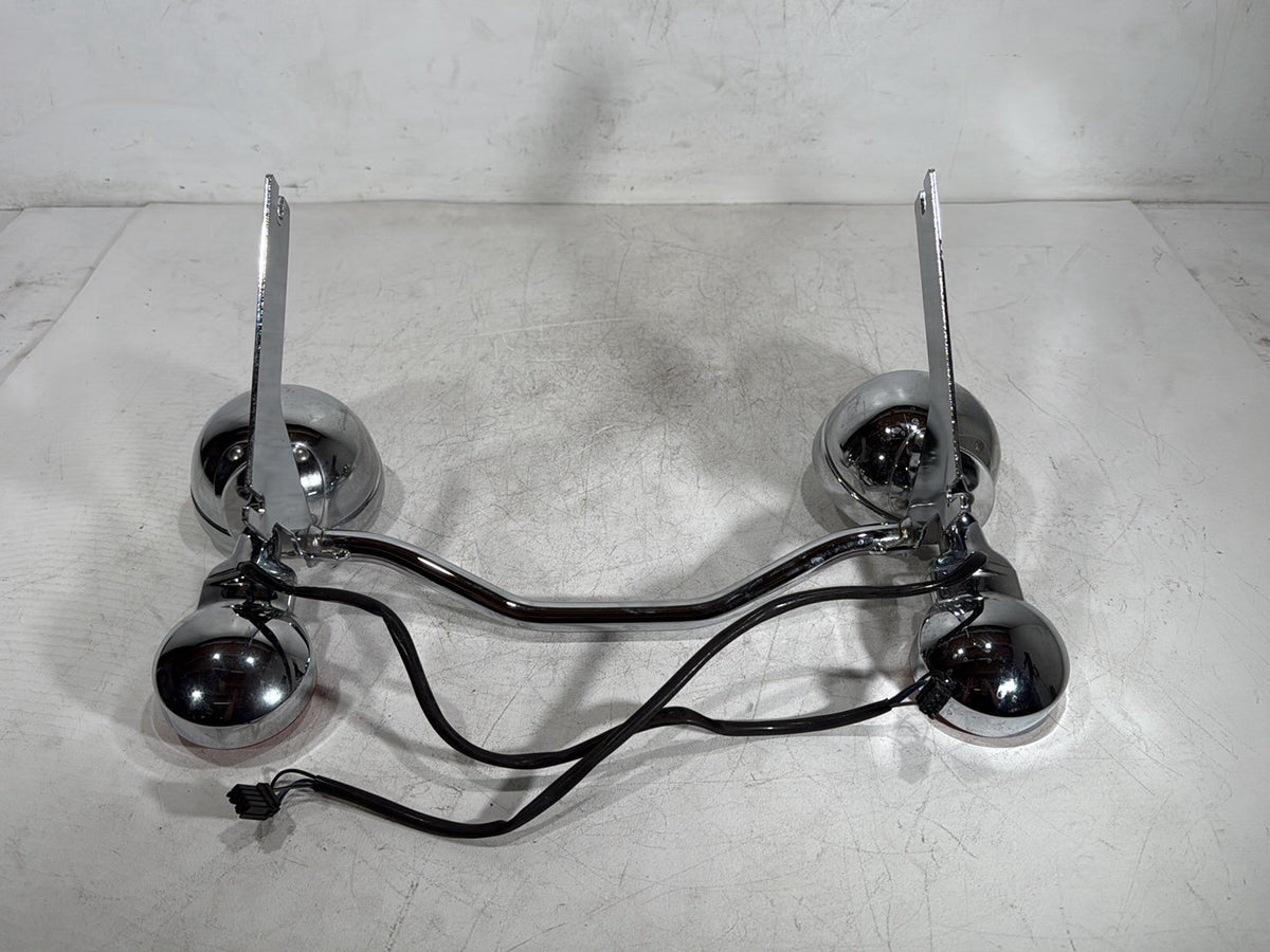 2007 Harley Electra Glide Touring OEM Front Turn Signal Indicators Aux Light Bar