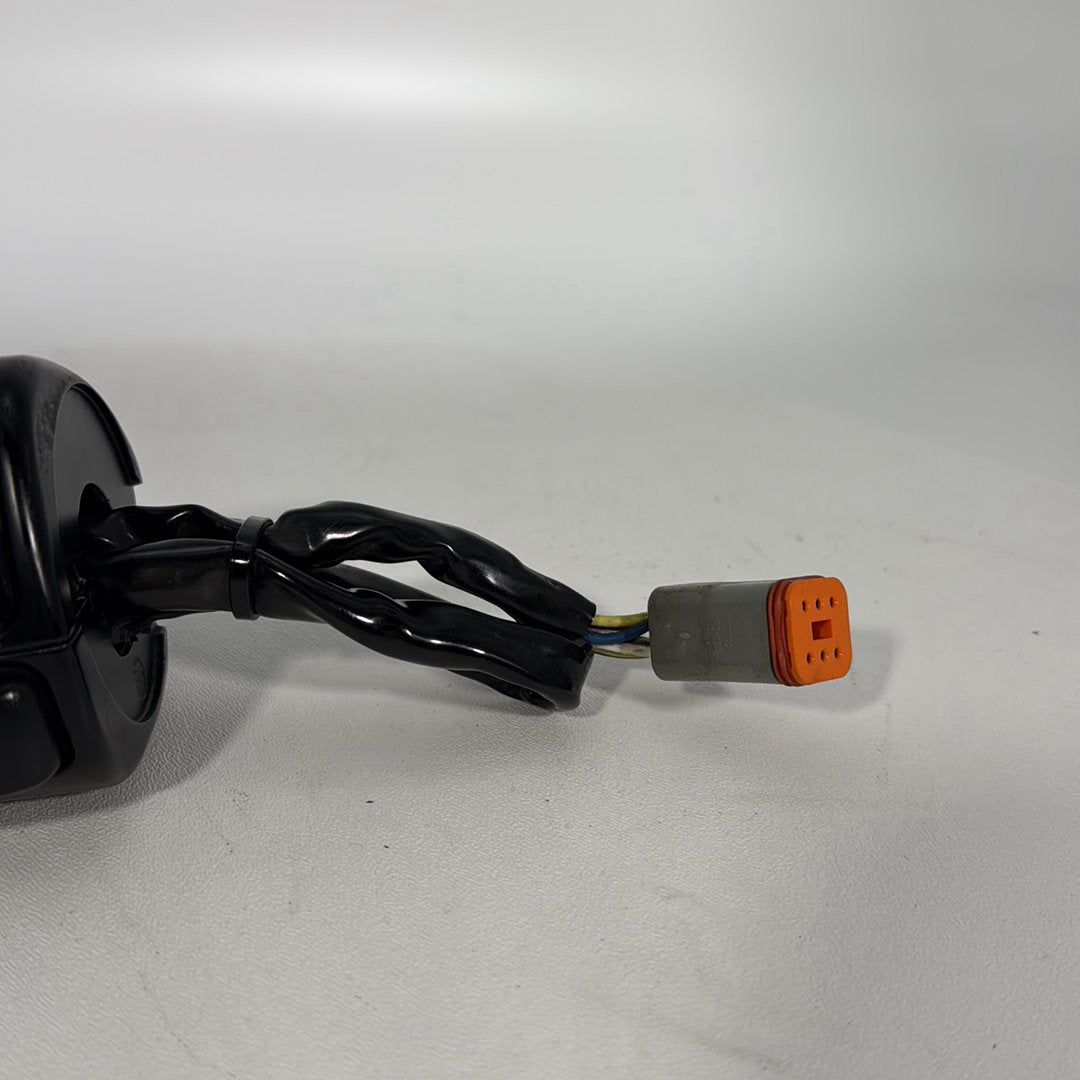 1991 - 2003 Harley-Davidson Sportster Custom Left Turn Signal Headlight Switches Controls 	71685-06A