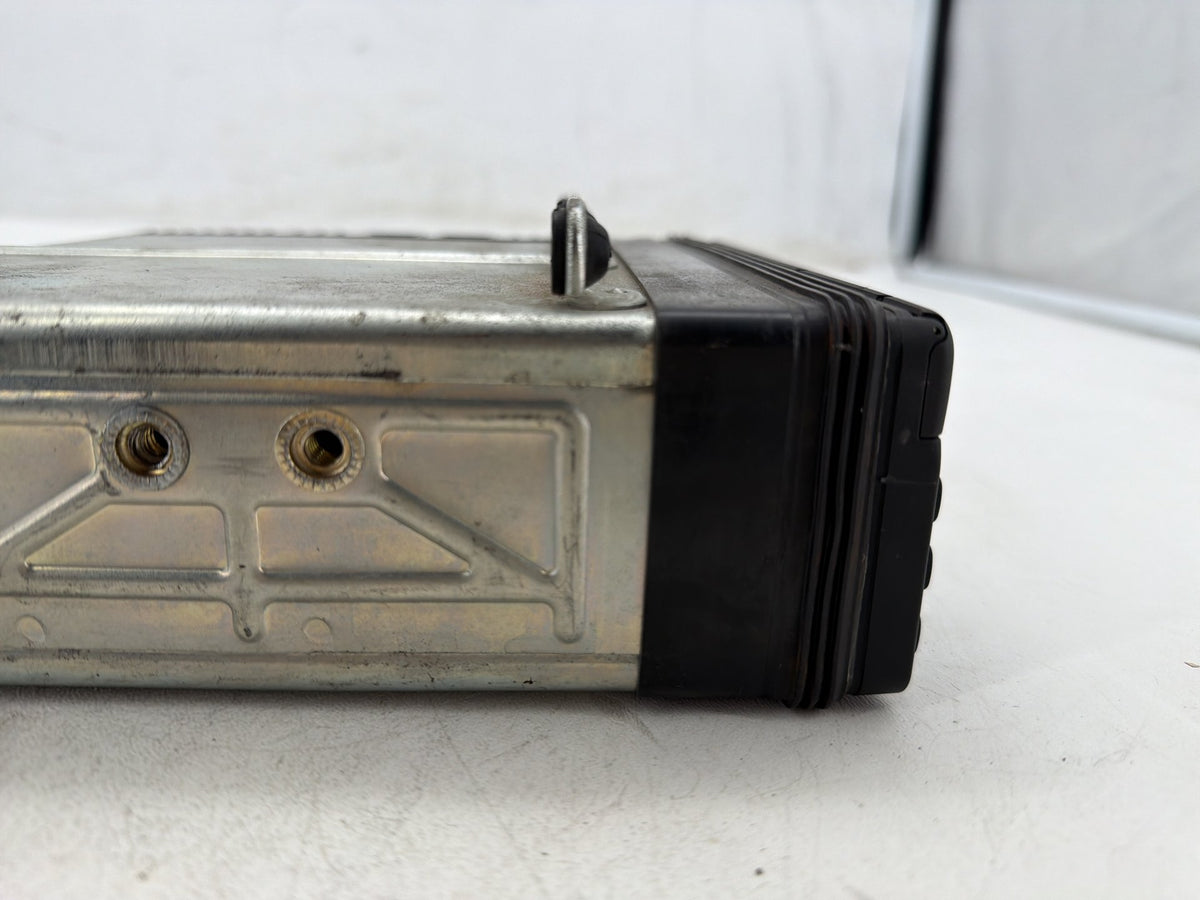 2002 Harley Electra Glide Touring FLHT OEM Harman Kardon Radio Player 76160-06
