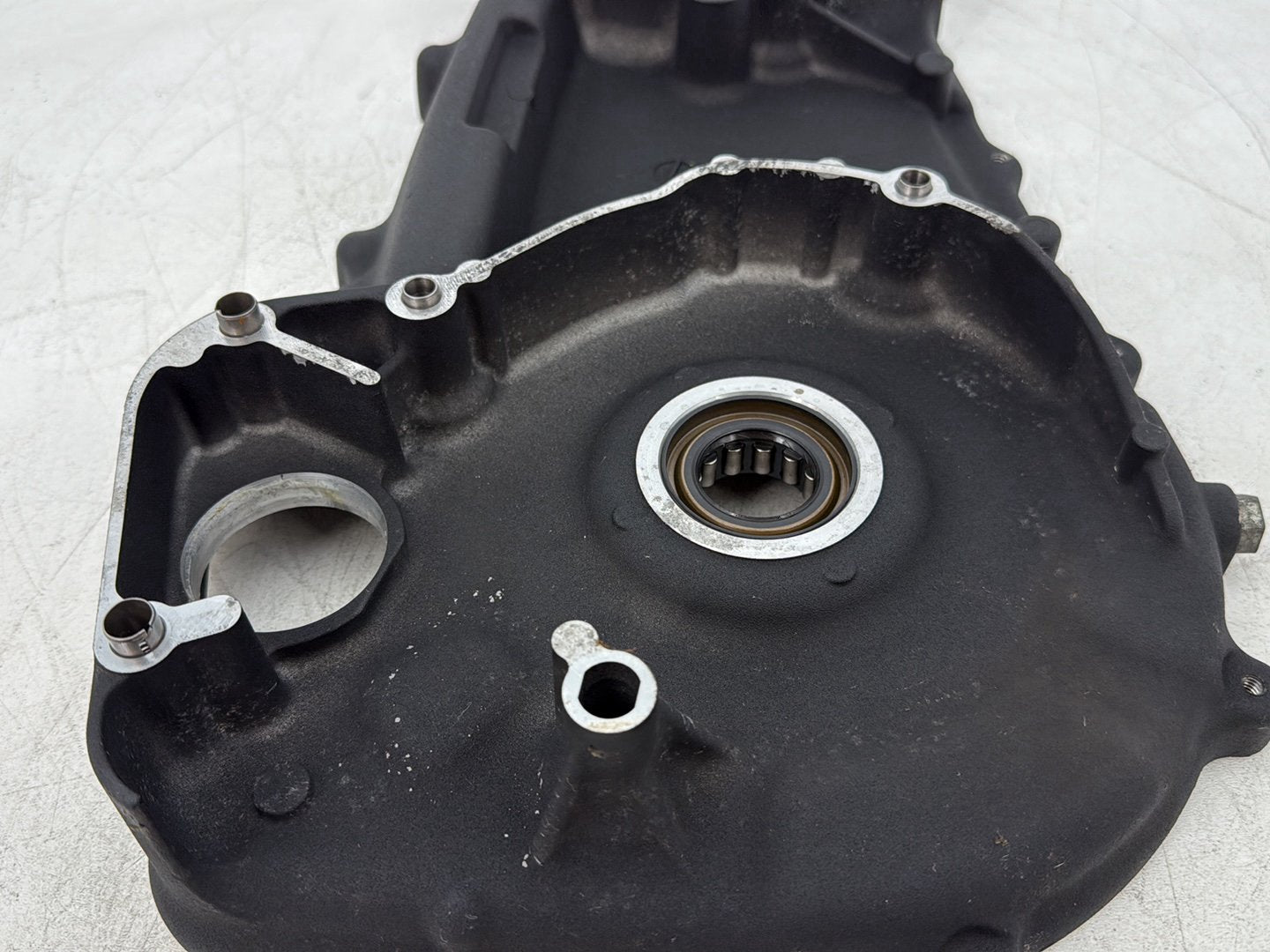 2010 Harley Dyna Fat Bob FXDF OEM Inner Primary Clutch Cover