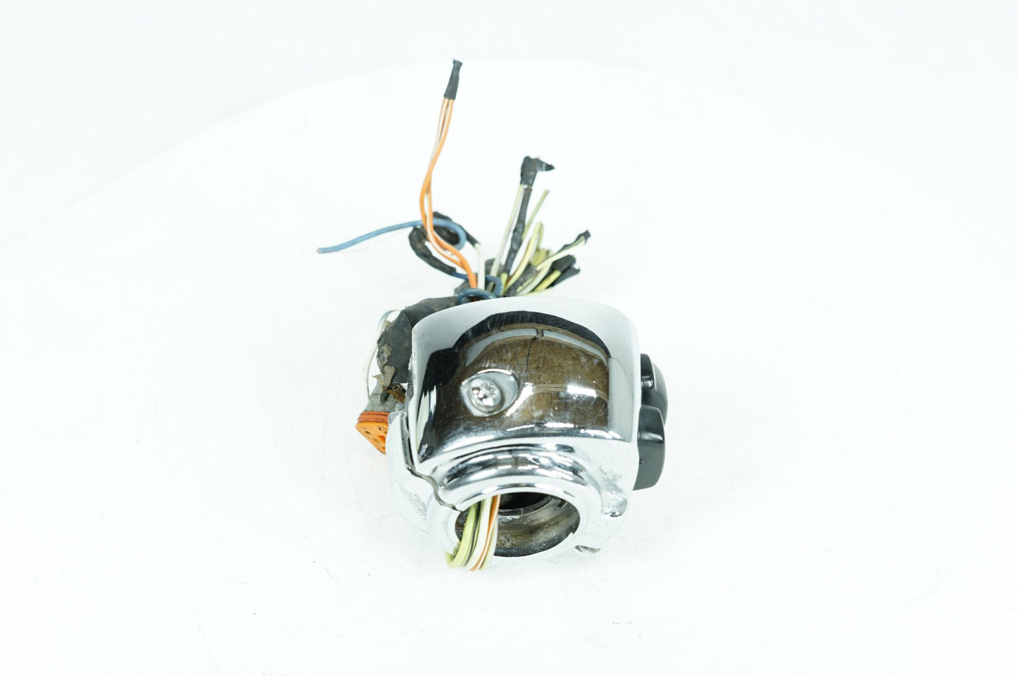 1999 - 2006 Harley-Davidson Touring Road King Classic Left Turn Signal Headlight Switches Controls  	71685-06A