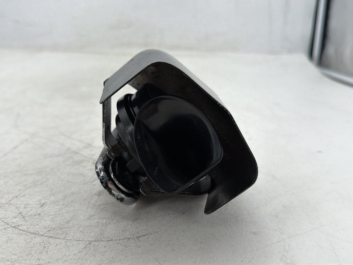 2008 Harley Dyna Fat Bob FXDF OEM Signal Horn Klaxon Beep