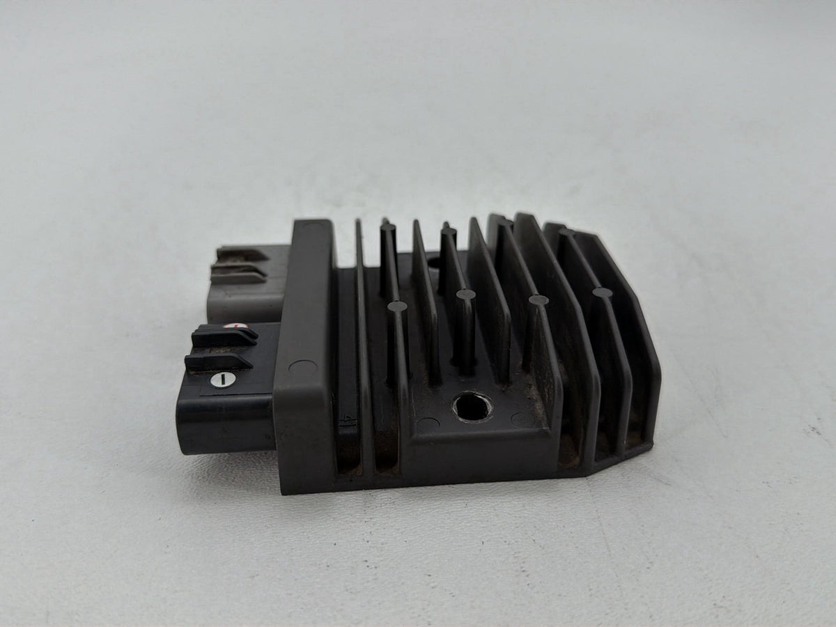 1997 Harley Road King Touring FLHRI OEM Voltage Regulator Rectifier FH020AA