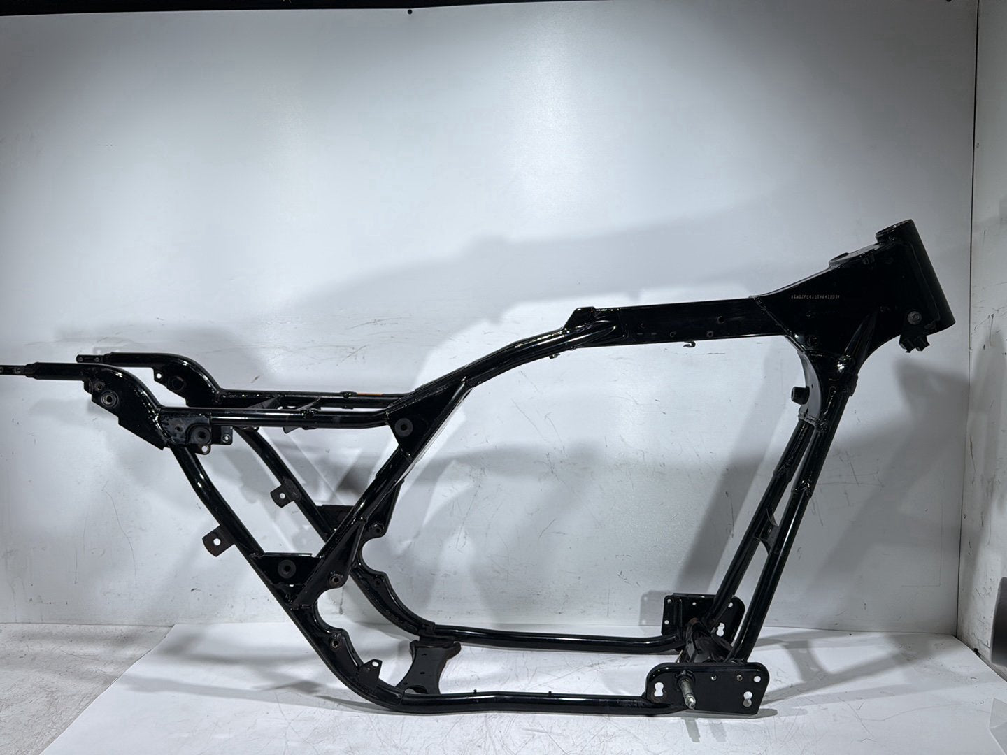 08 Harley Electra Glide Touring Ultra FLHTCU OEM Body Main Frame Chassis CLN CLR