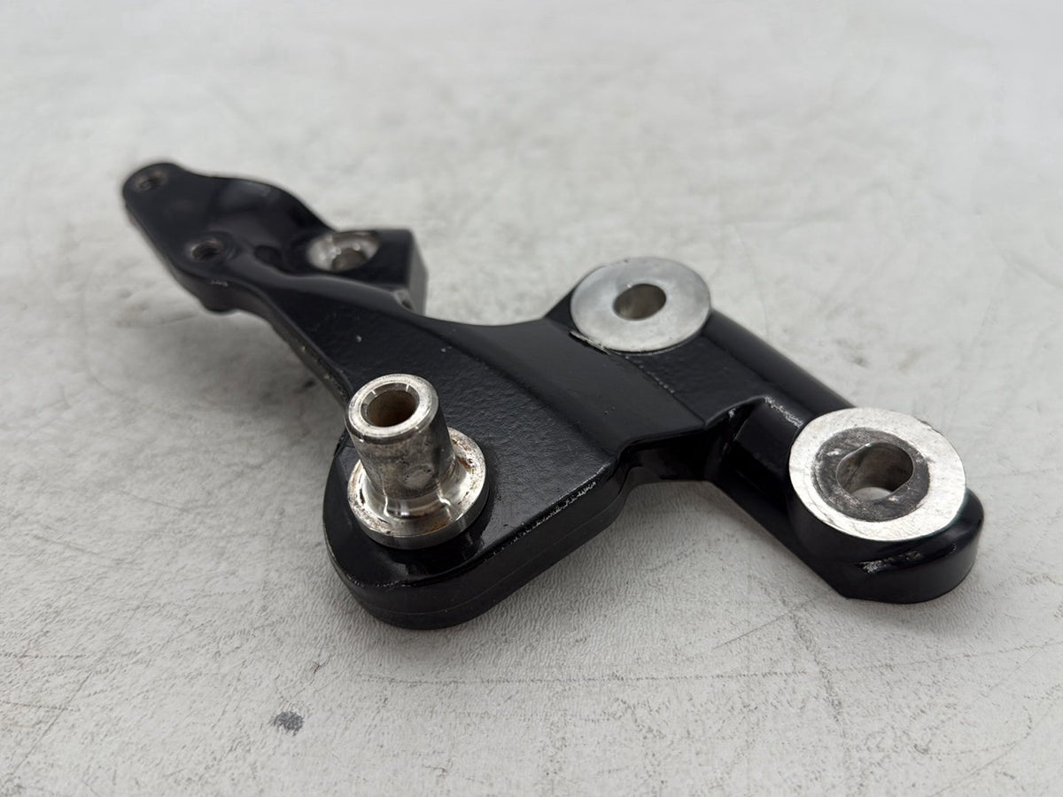 2019 Harley Softail Street Bob FXBB OEM Mounting Brackey Holder Support Bas