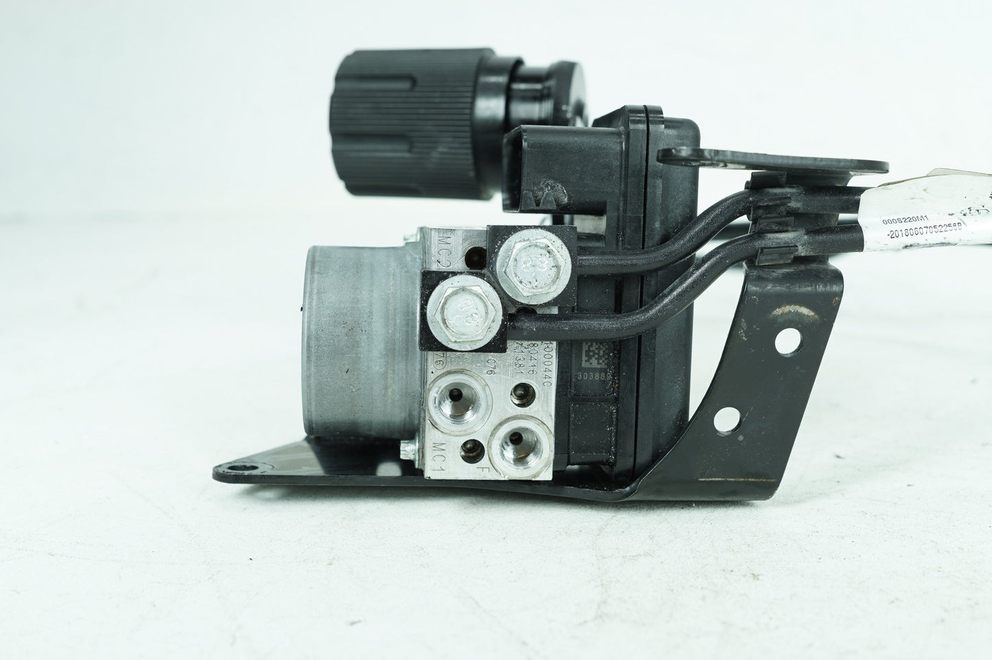 2018 - 2024 Harley-Davidson Softail Sport Glide ABS Brake Pump & Control Module 41100044C