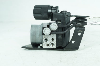 2018 - 2024 Harley-Davidson Softail Sport Glide ABS Brake Pump & Control Module 41100044C