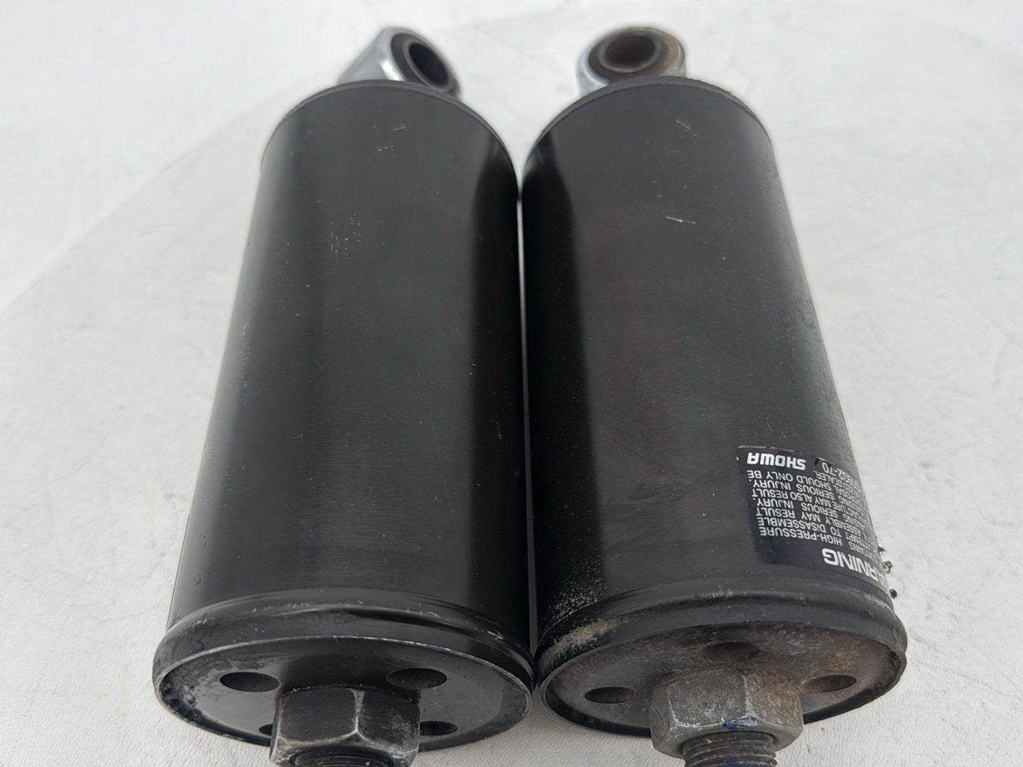 1999 - 2006 Harley-Davidson Softail Heritage Rear Left Right Shock Absorbers 54508-00B